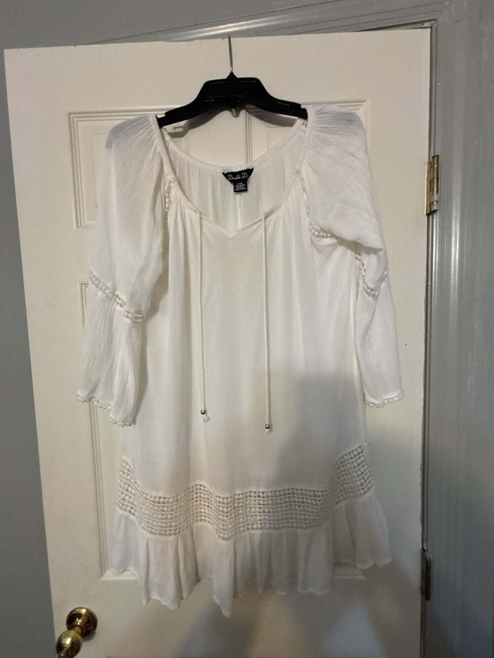 Double Diker White Rayon Crochet Trim Tunic Top S/M